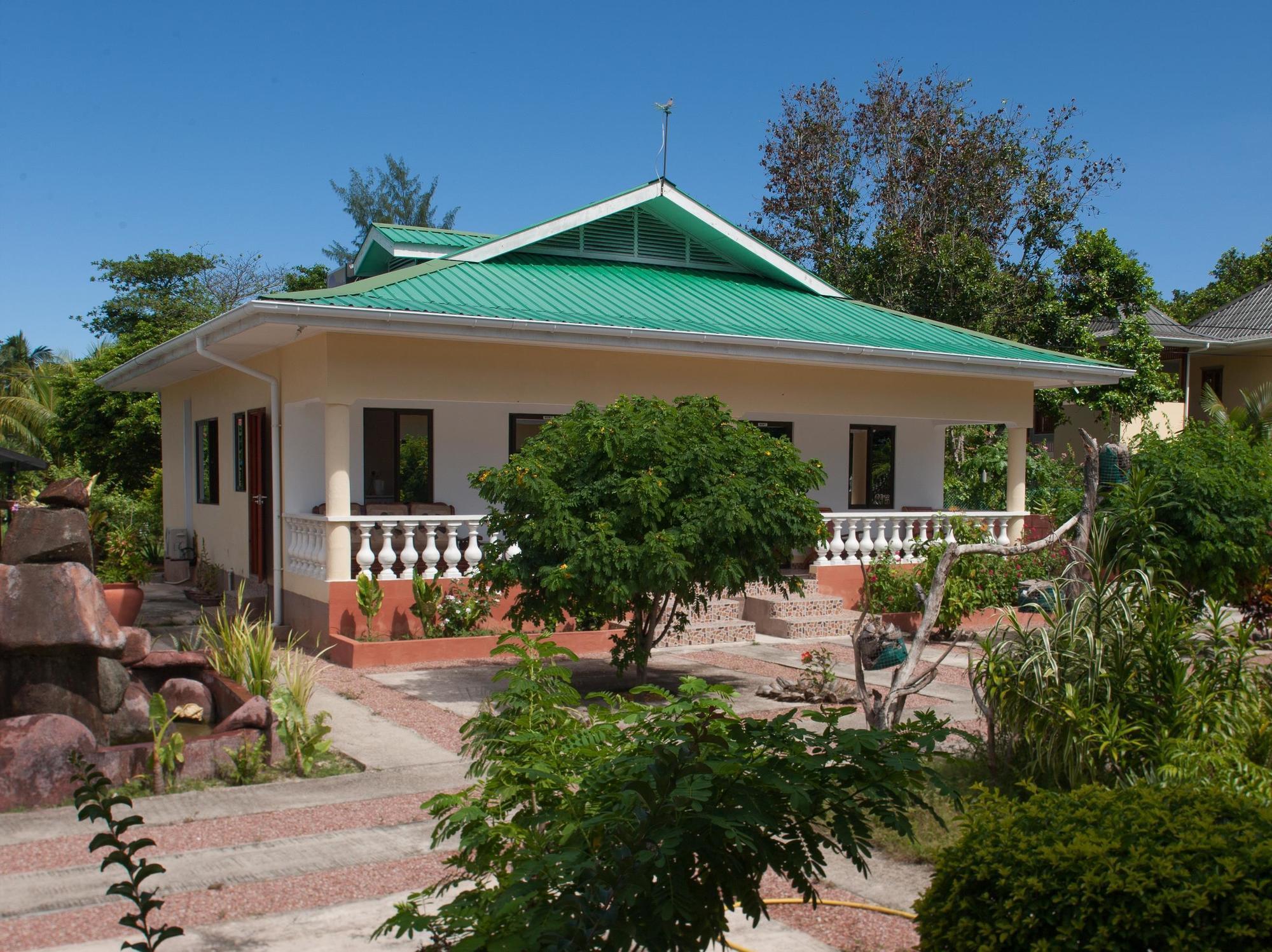 Orchid Self Catering Apartment La Digue Exterior photo